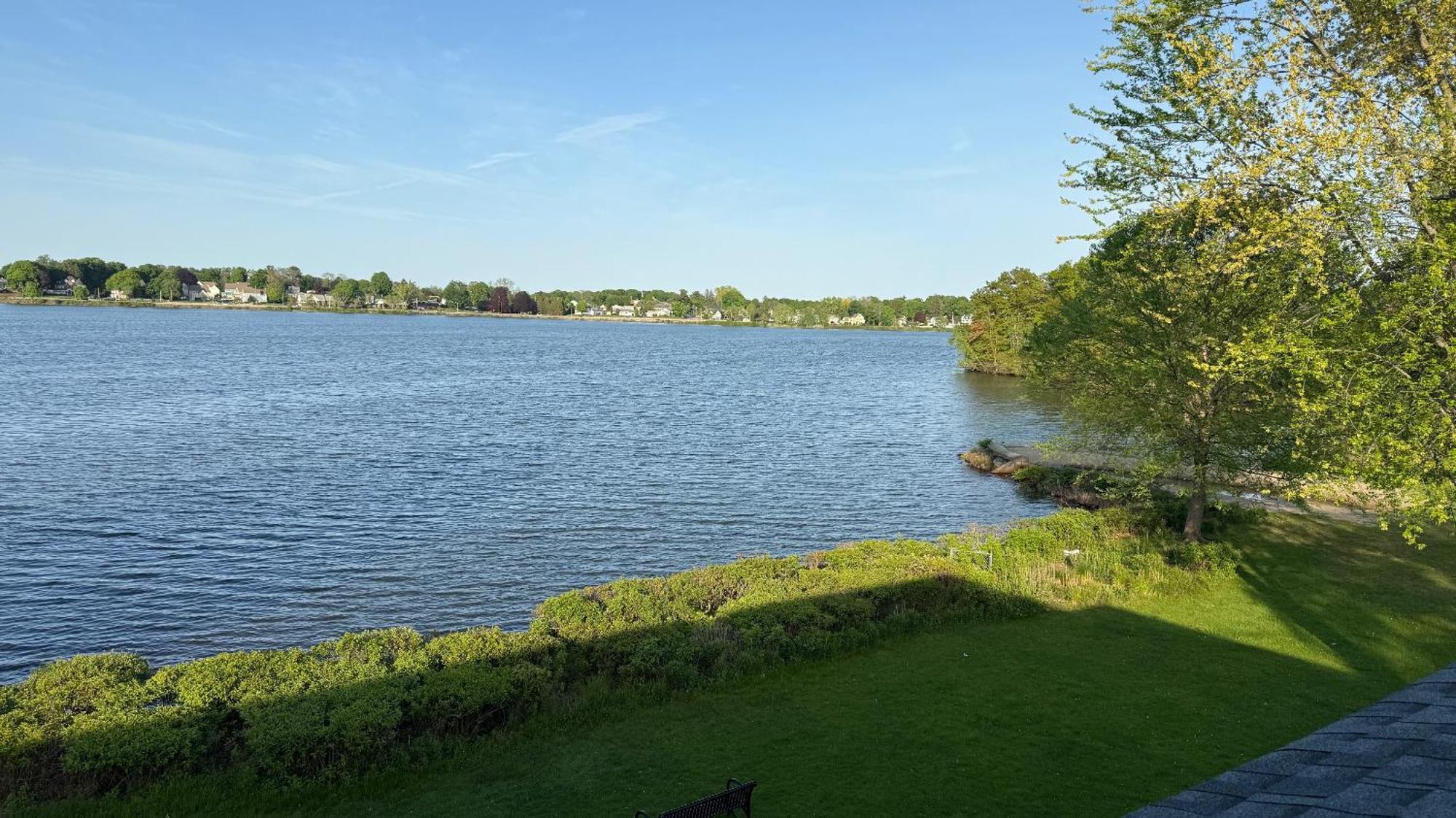 Lakeside Inn Wakefield Kültér fotó